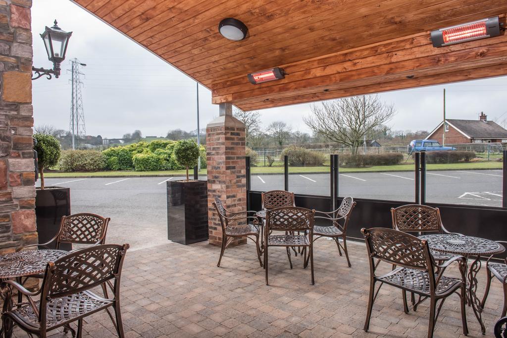 Corr'S Corner Hotel Newtownabbey Εξωτερικό φωτογραφία
